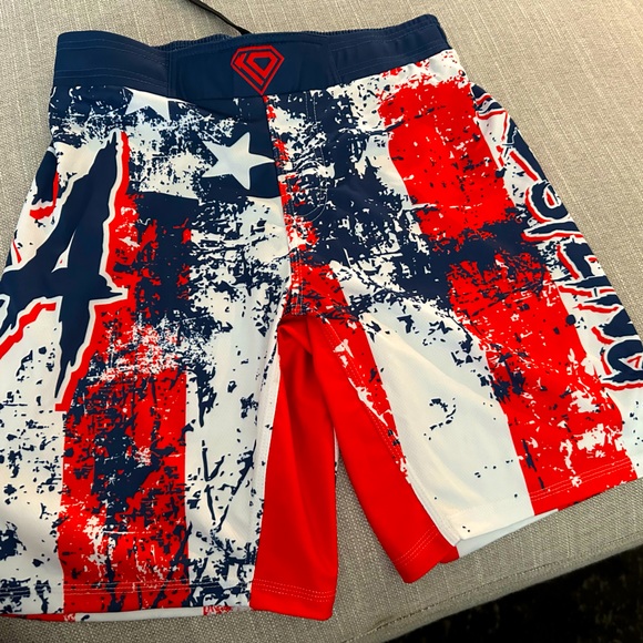 Mens’ Wrestling Shorts - Picture 1 of 4